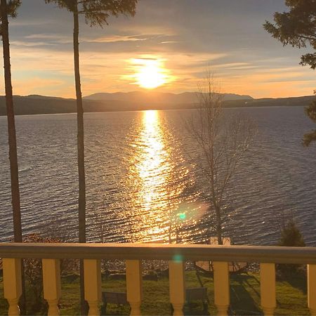 Estello Suites & Spa Lac-Mégantic 外观 照片