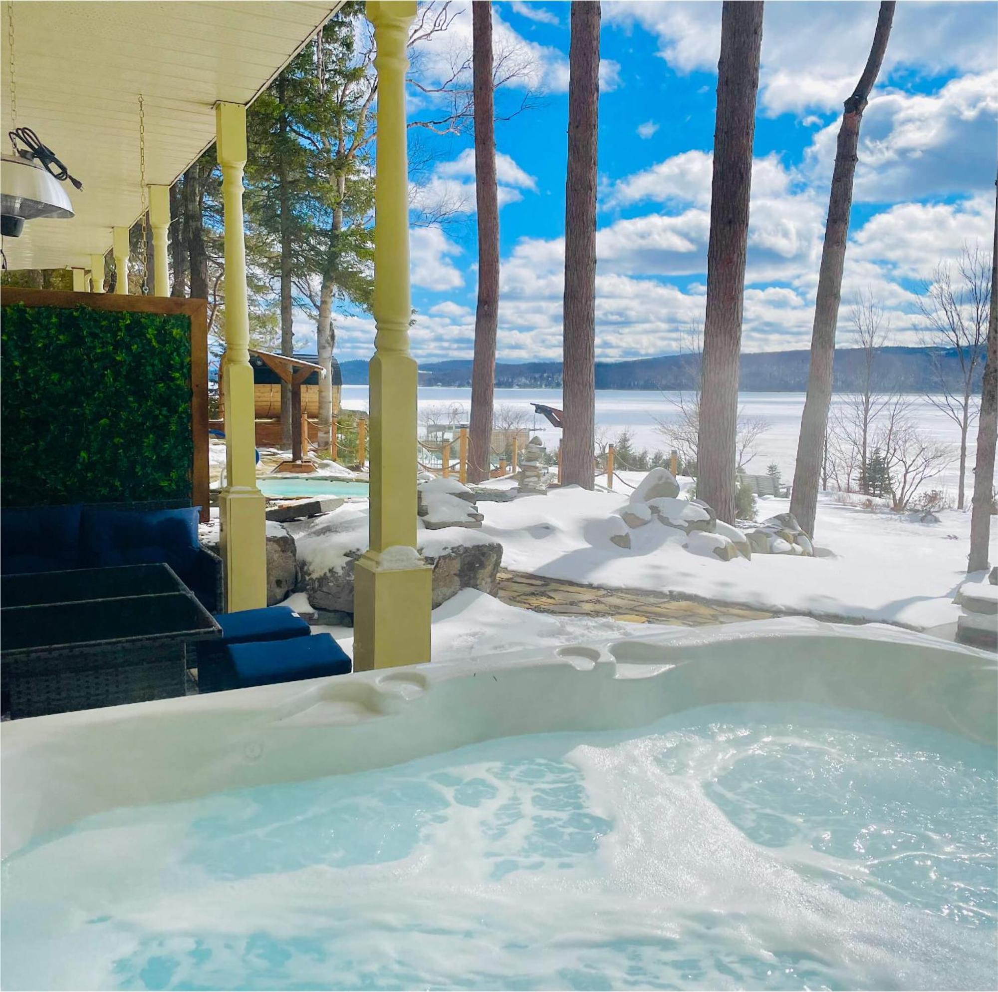Estello Suites & Spa Lac-Mégantic 外观 照片