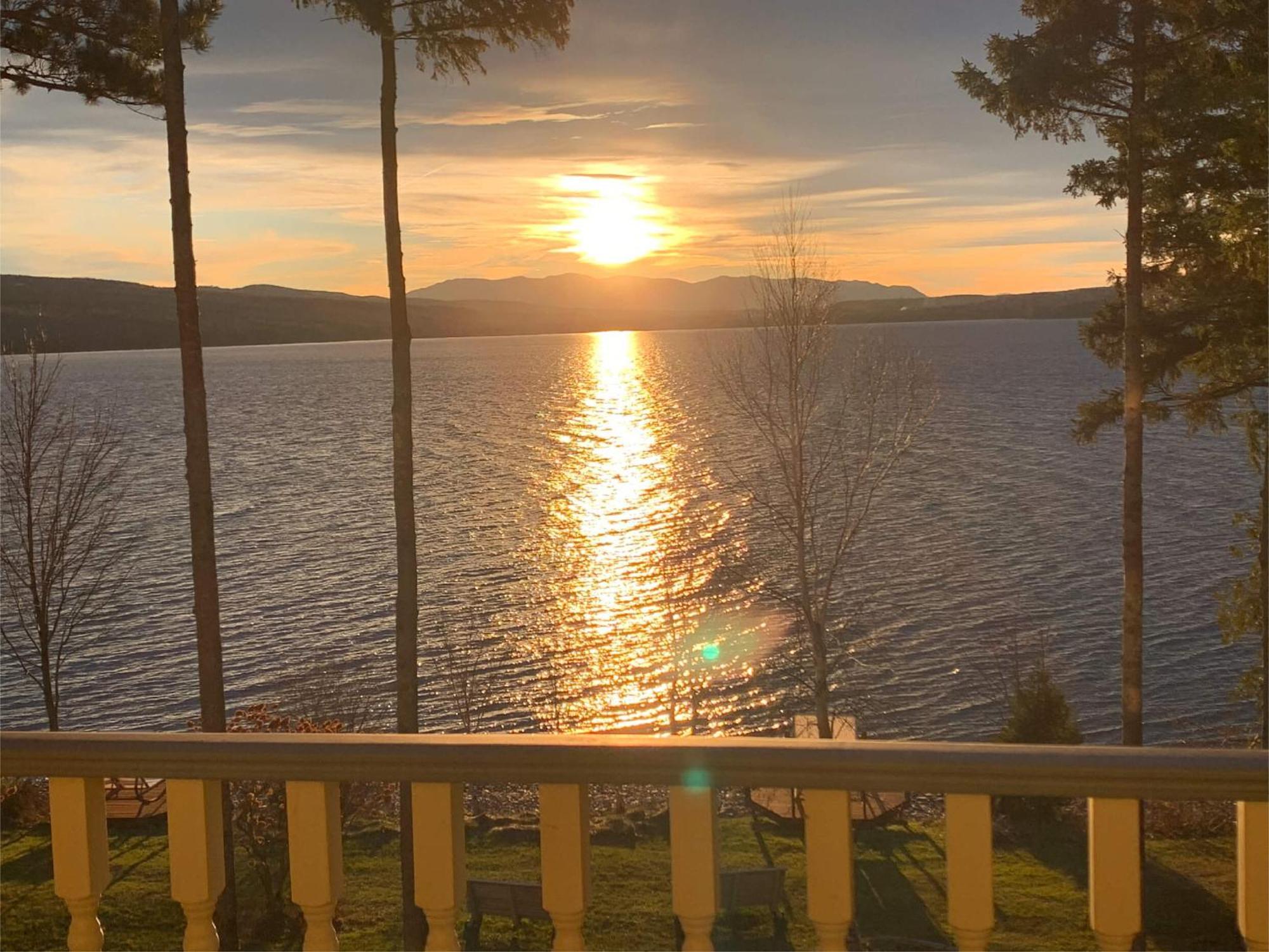 Estello Suites & Spa Lac-Mégantic 客房 照片