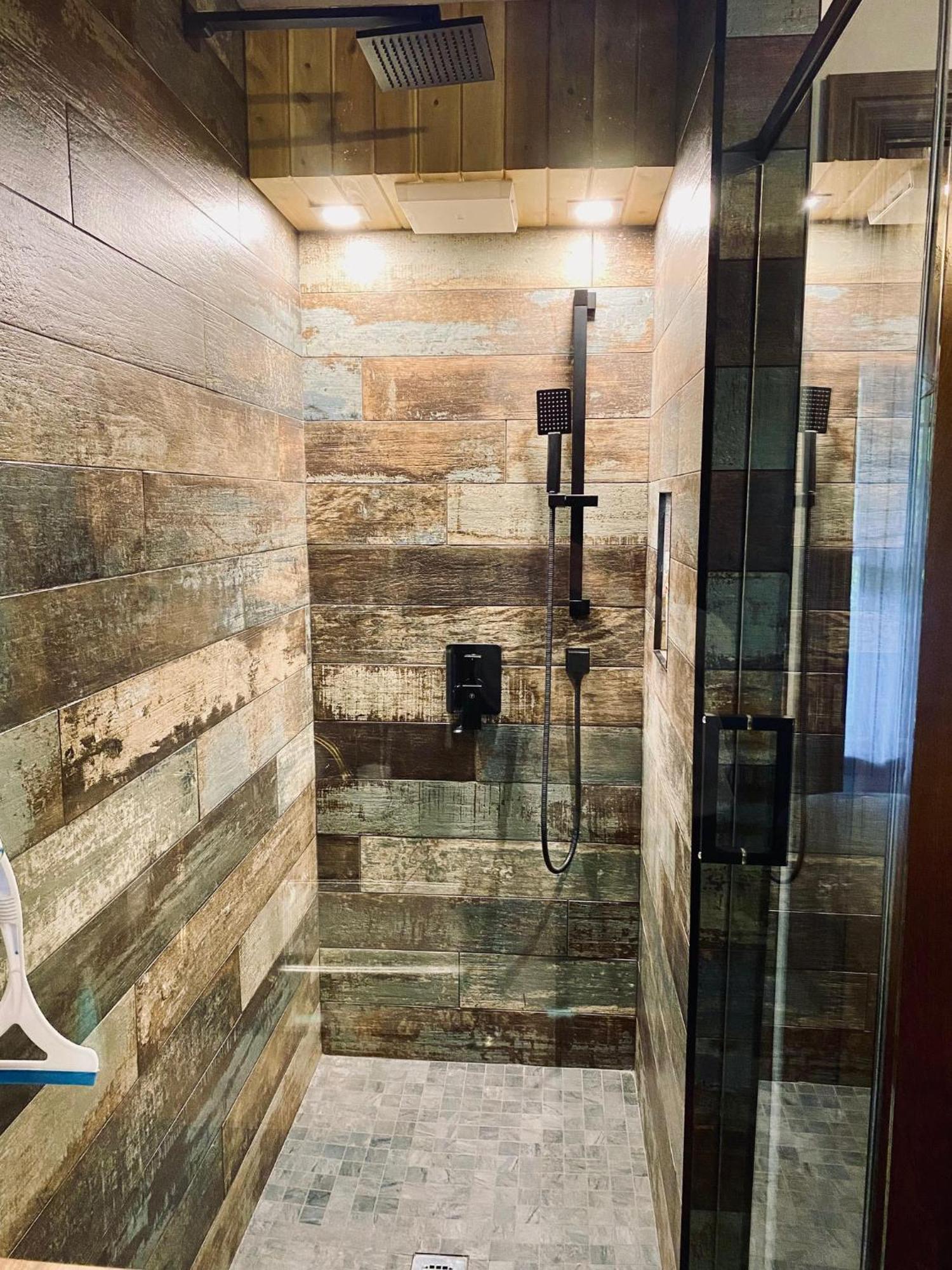 Estello Suites & Spa Lac-Mégantic 外观 照片